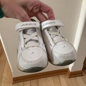 Jordan Kids White Shoes 4